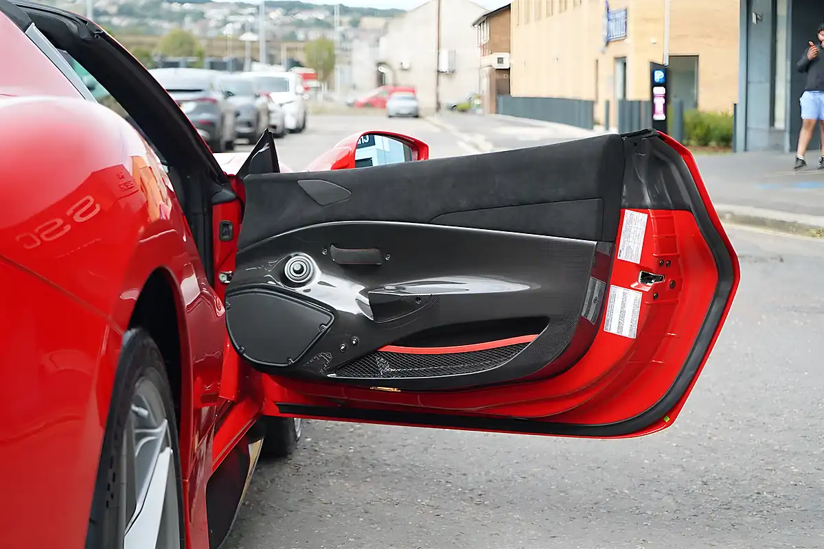 Used 2019 Ferrari 488 Spider Red - Interior and Exterior details 16