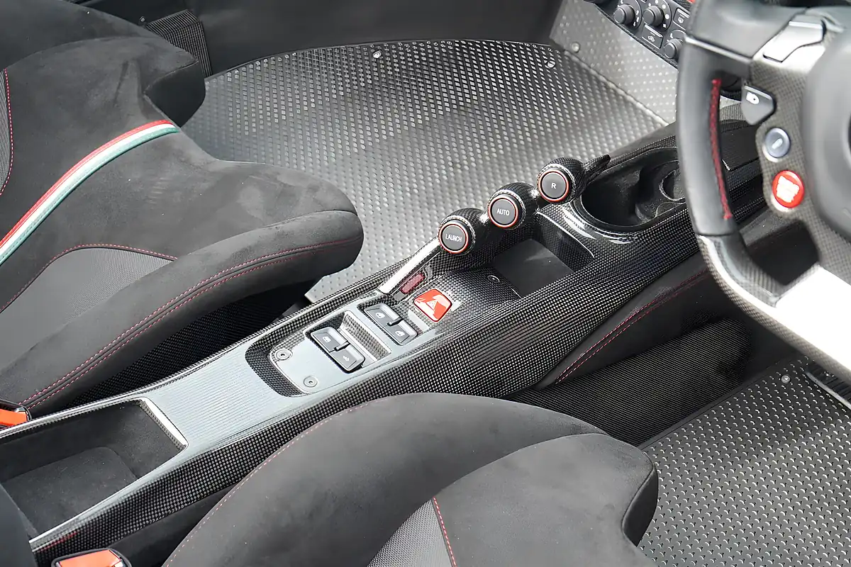 Used 2019 Ferrari 488 Spider Red - Interior and Exterior details 19
