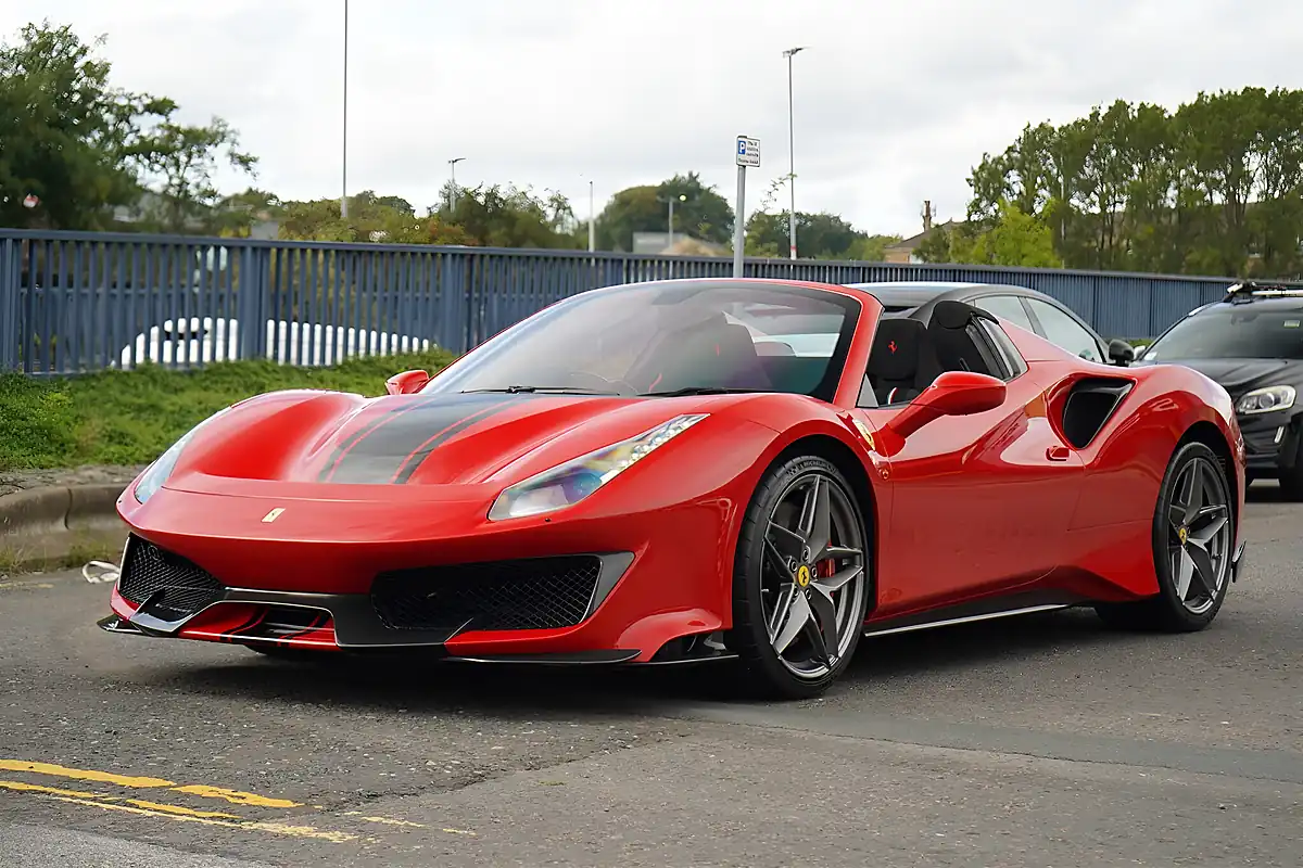 Used 2019 Ferrari 488 Spider Red - Interior and Exterior details 8