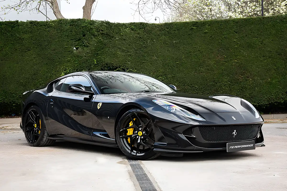 Used 2019 Ferrari 812 Superfast Black - Interior and Exterior details 5
