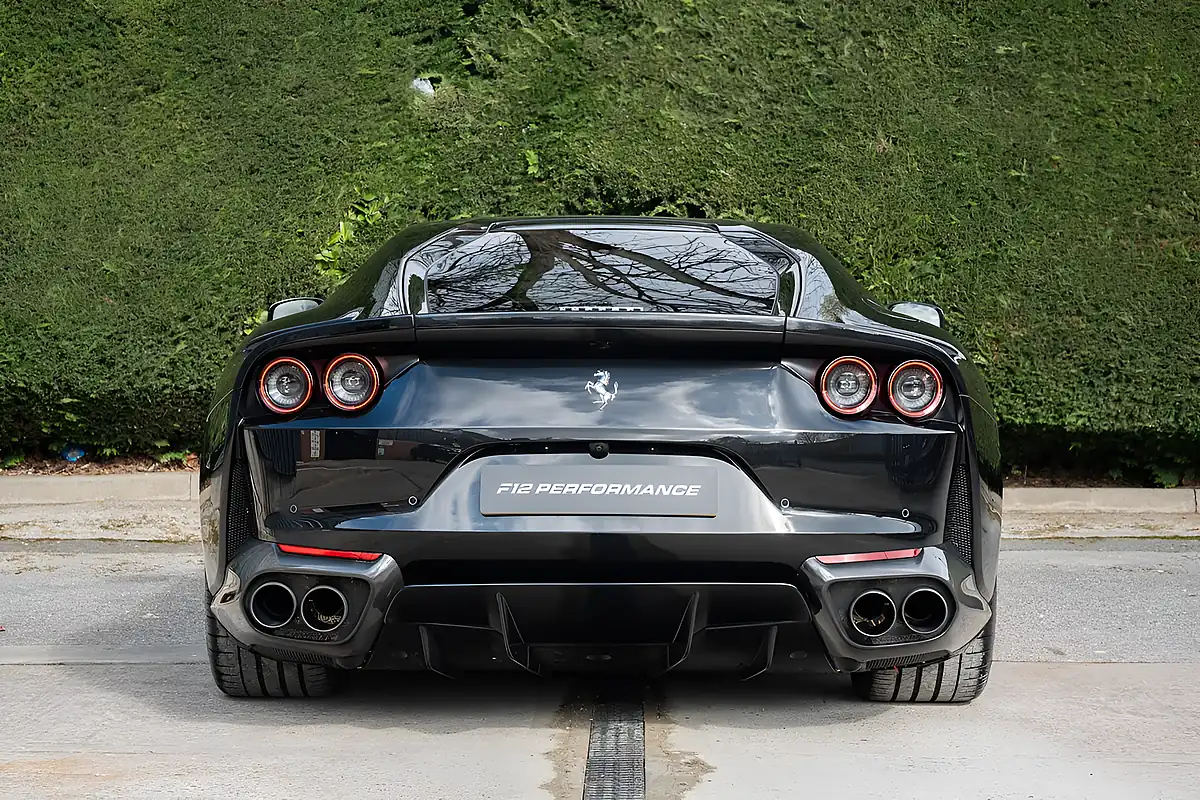 Used 2019 Ferrari 812 Superfast Black - Interior and Exterior details 9