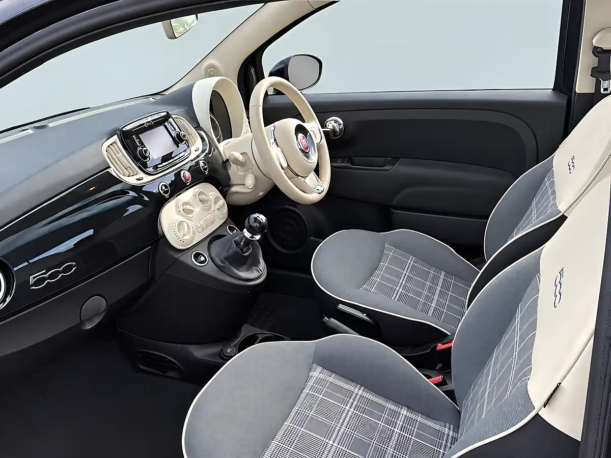 Used 2019 Fiat 500 Lounge Black - Interior and Exterior details 7
