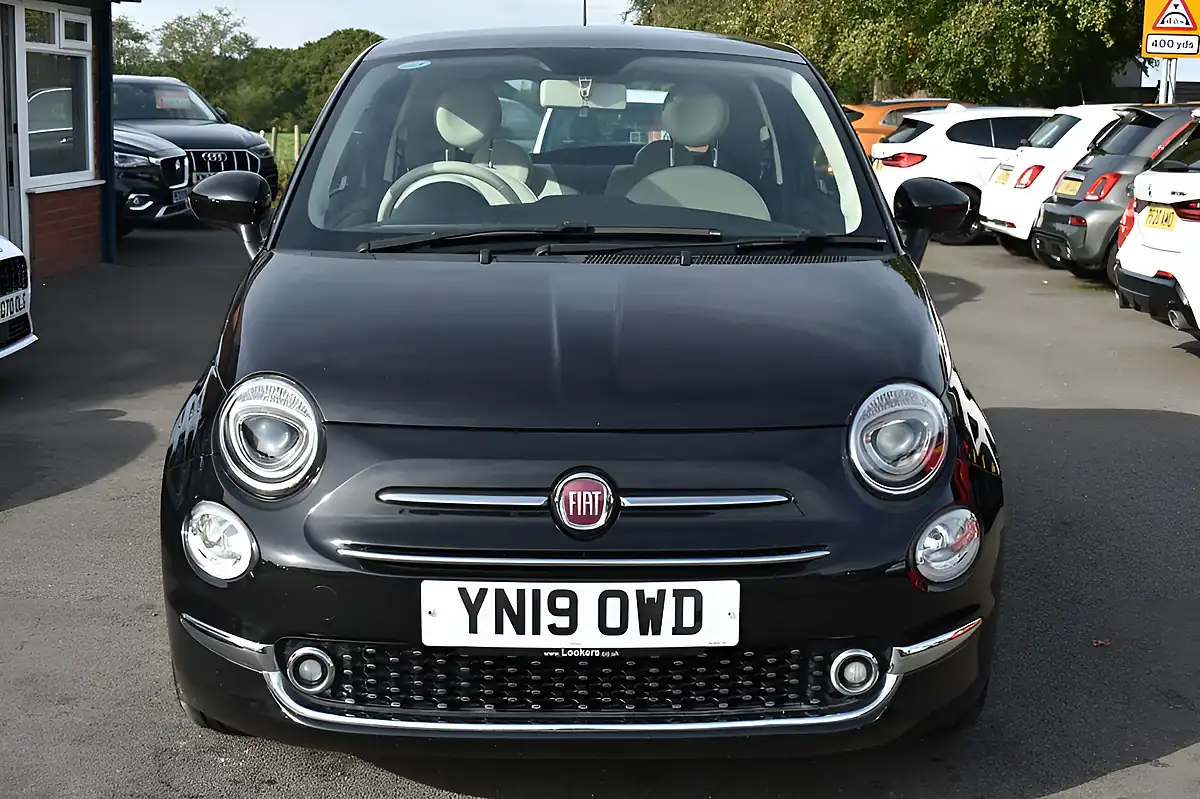 Used 2019 Fiat 500 Lounge Black - Interior and Exterior details 2
