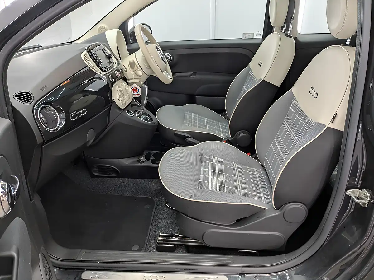 Used 2019 Fiat 500 Lounge Black - Interior and Exterior details 17