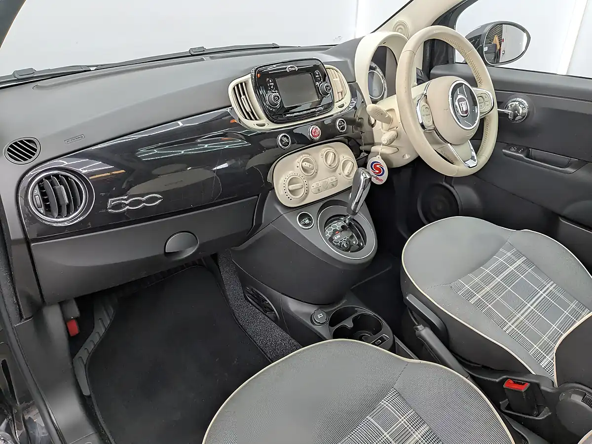 Used 2019 Fiat 500 Lounge Black - Interior and Exterior details 18