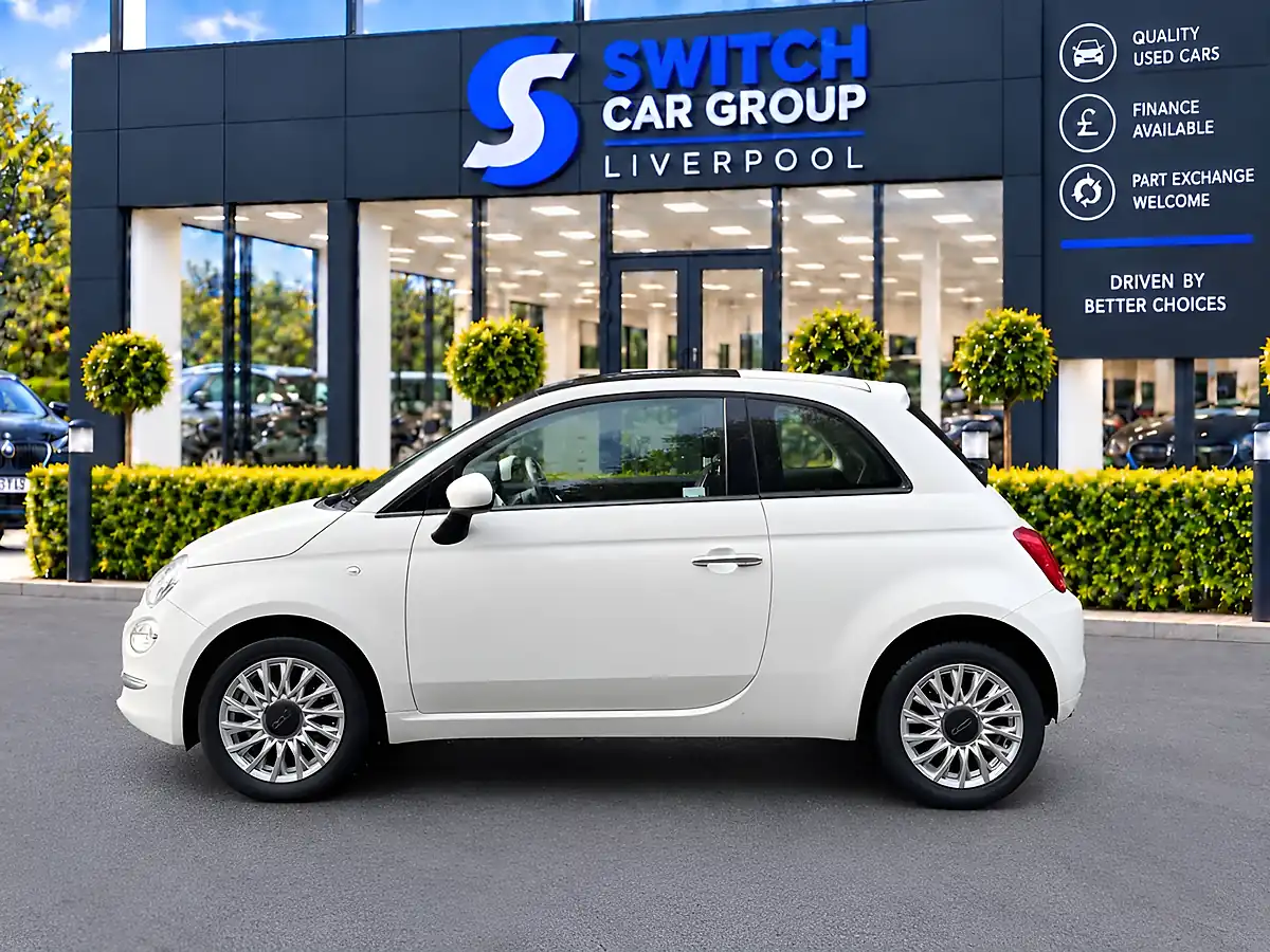 Used 2019 Fiat 500 Lounge Bossa Nova White - Interior and Exterior details 5