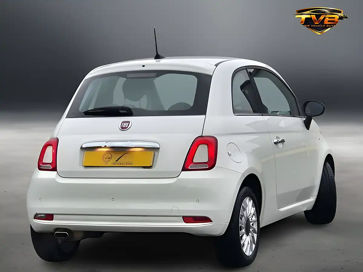 Used 2019 Fiat 500 Lounge Bossa Nova White - Interior and Exterior details 4