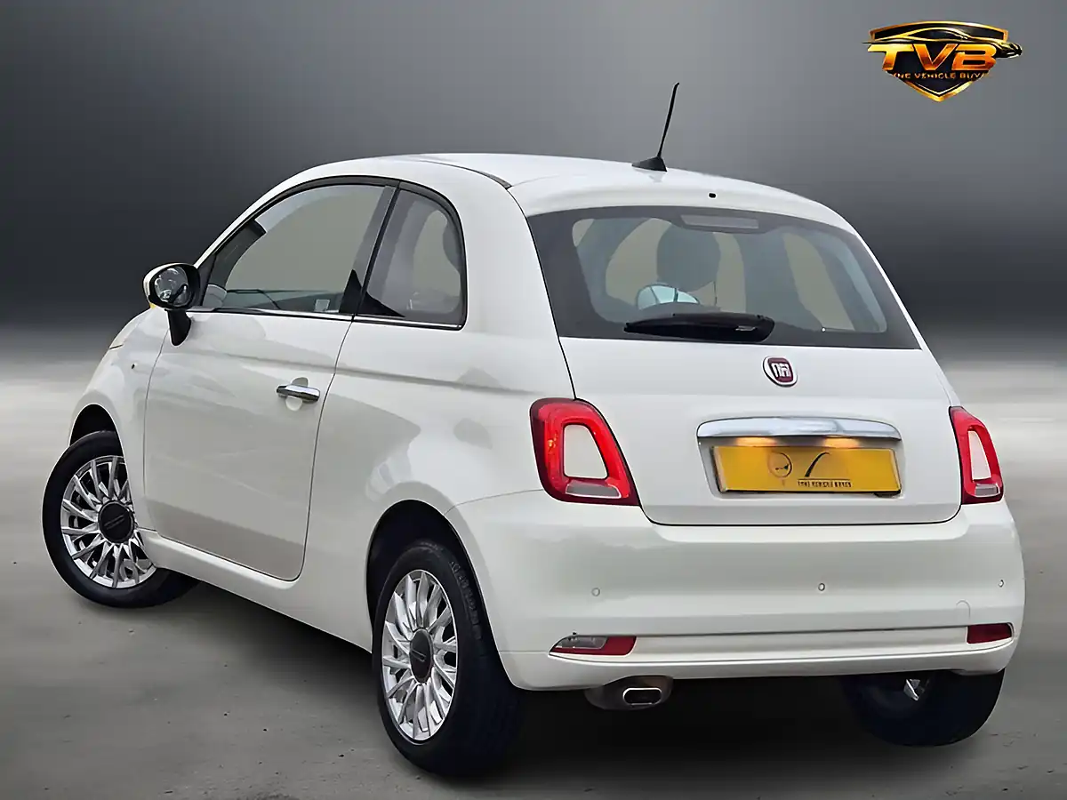 Used 2019 Fiat 500 Lounge Bossa Nova White - Interior and Exterior details 5