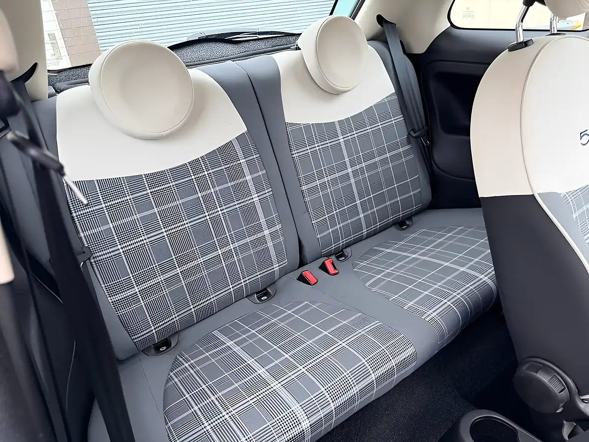 Used 2019 Fiat 500 Lounge Green - Interior and Exterior details 16