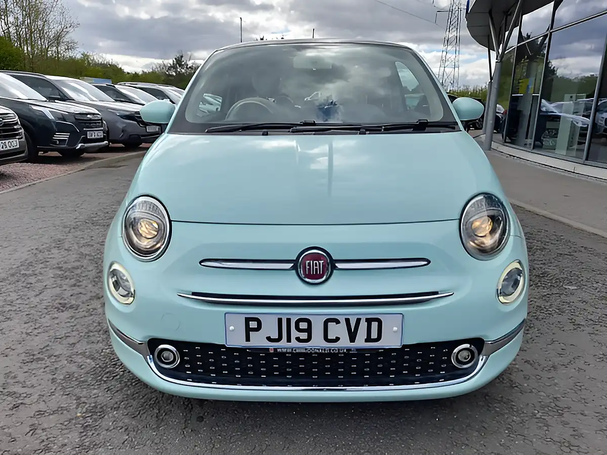 Used 2019 Fiat 500 Lounge Green - Interior and Exterior details 2