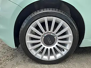 Used 2019 Fiat 500 Lounge Green - Interior and Exterior details 4