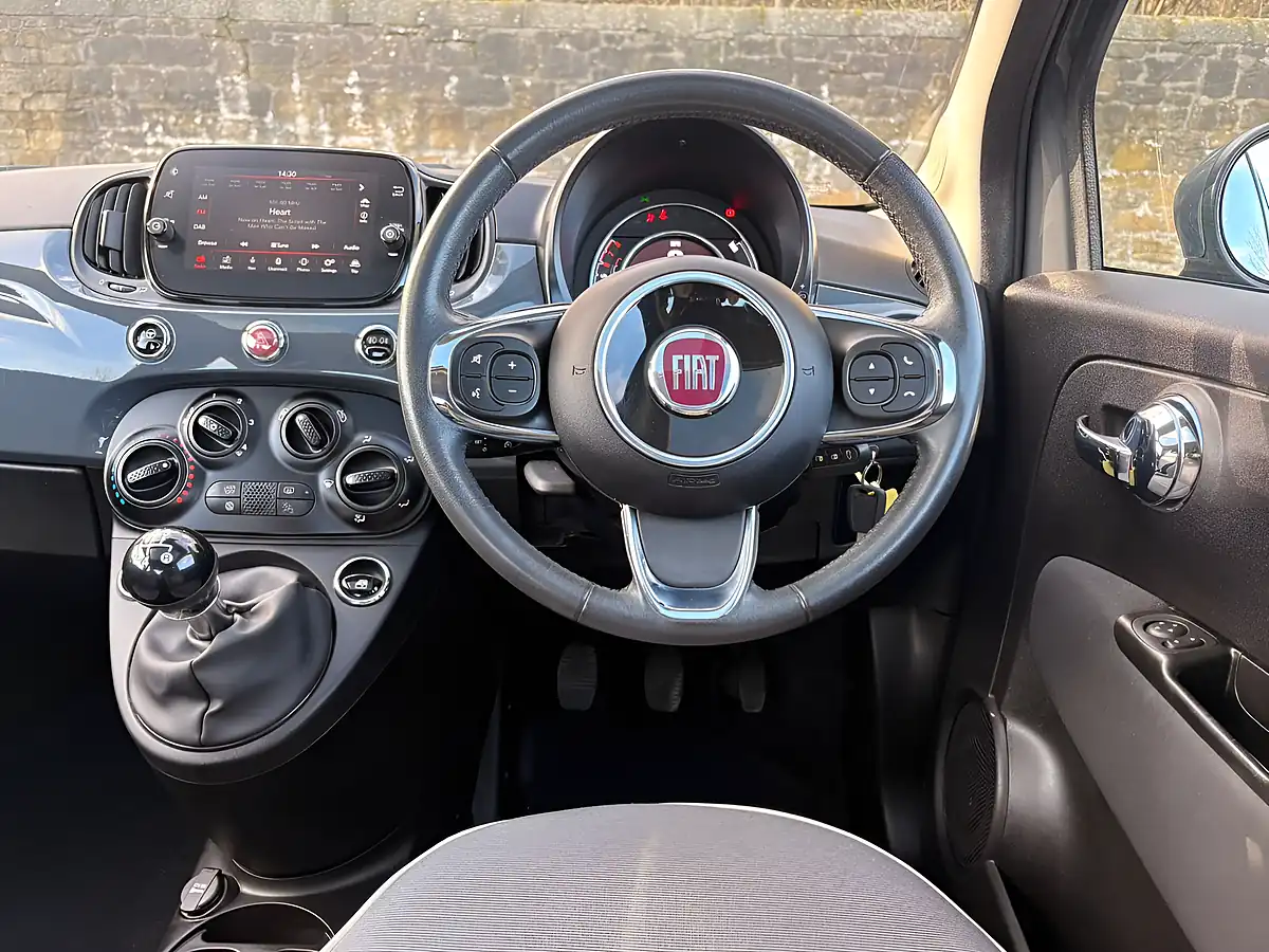 Used 2019 Fiat 500 Lounge Grey - Interior and Exterior details 4