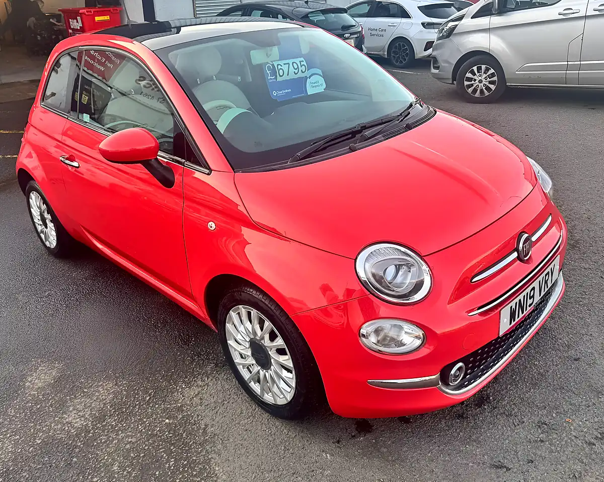 Used 2019 Fiat 500 Lounge Pink - Interior and Exterior details 3