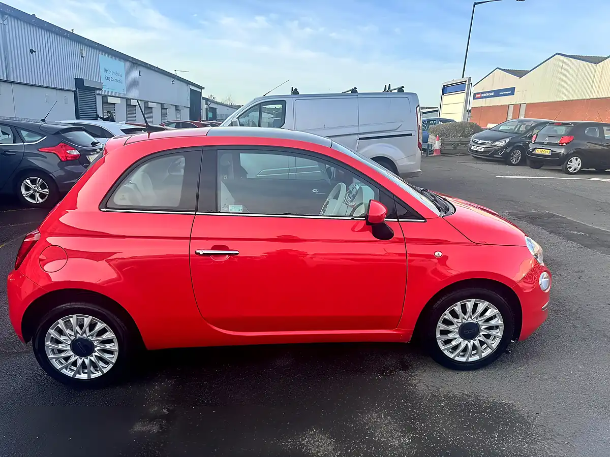 Used 2019 Fiat 500 Lounge Pink - Interior and Exterior details 9
