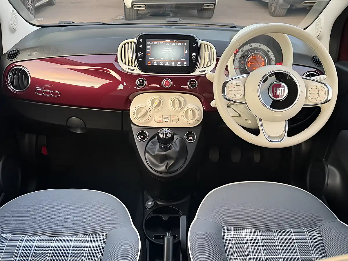 Used 2019 Fiat 500 Lounge Red - Interior and Exterior details 7