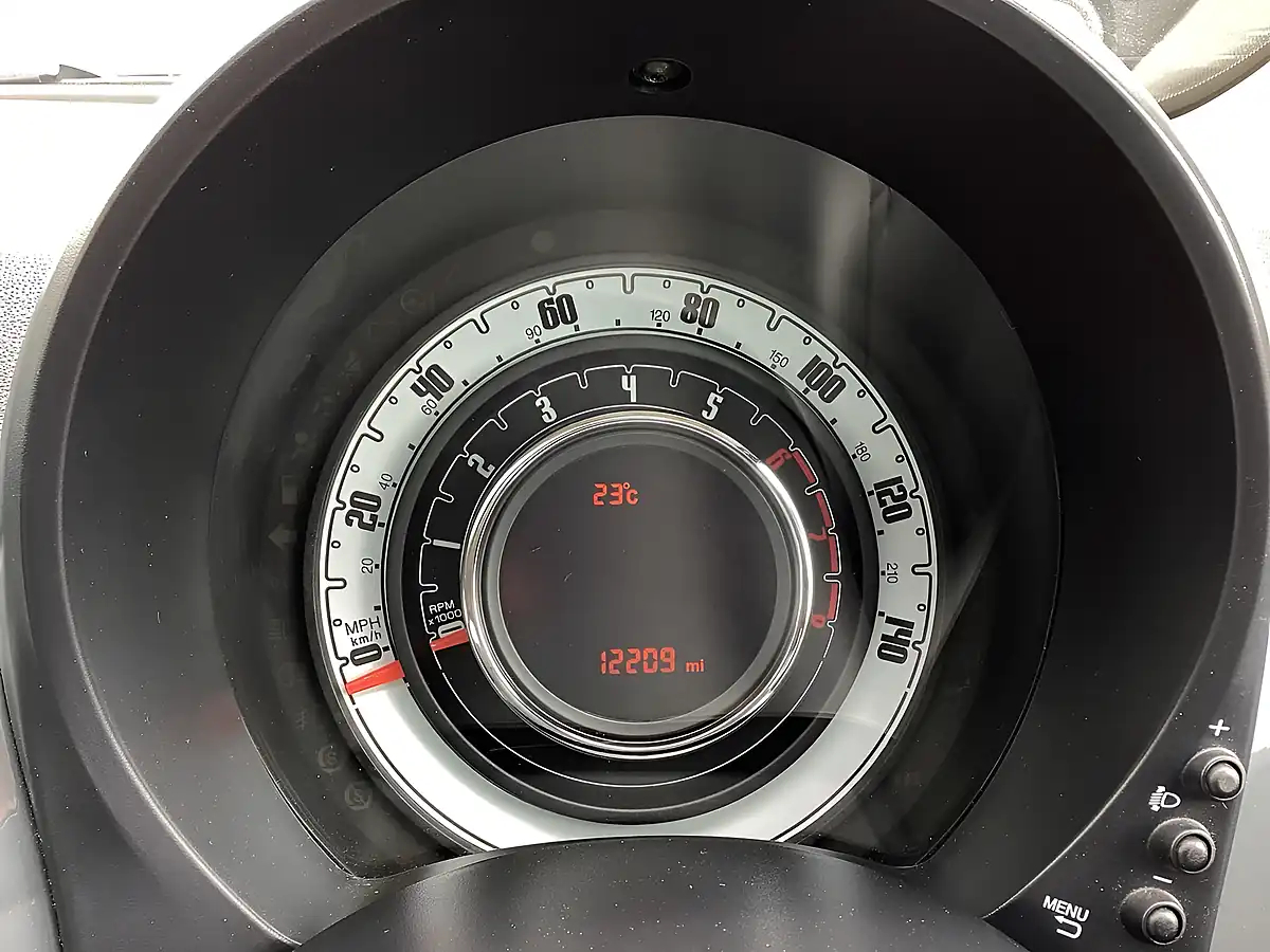 Used 2019 Fiat 500 Lounge Tech House Grey - Interior and Exterior details 9