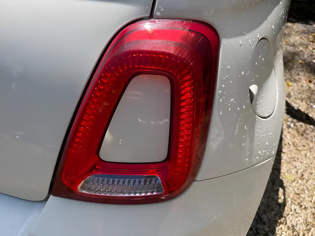 Used 2019 Fiat 500 Lounge White - Interior and Exterior details 15