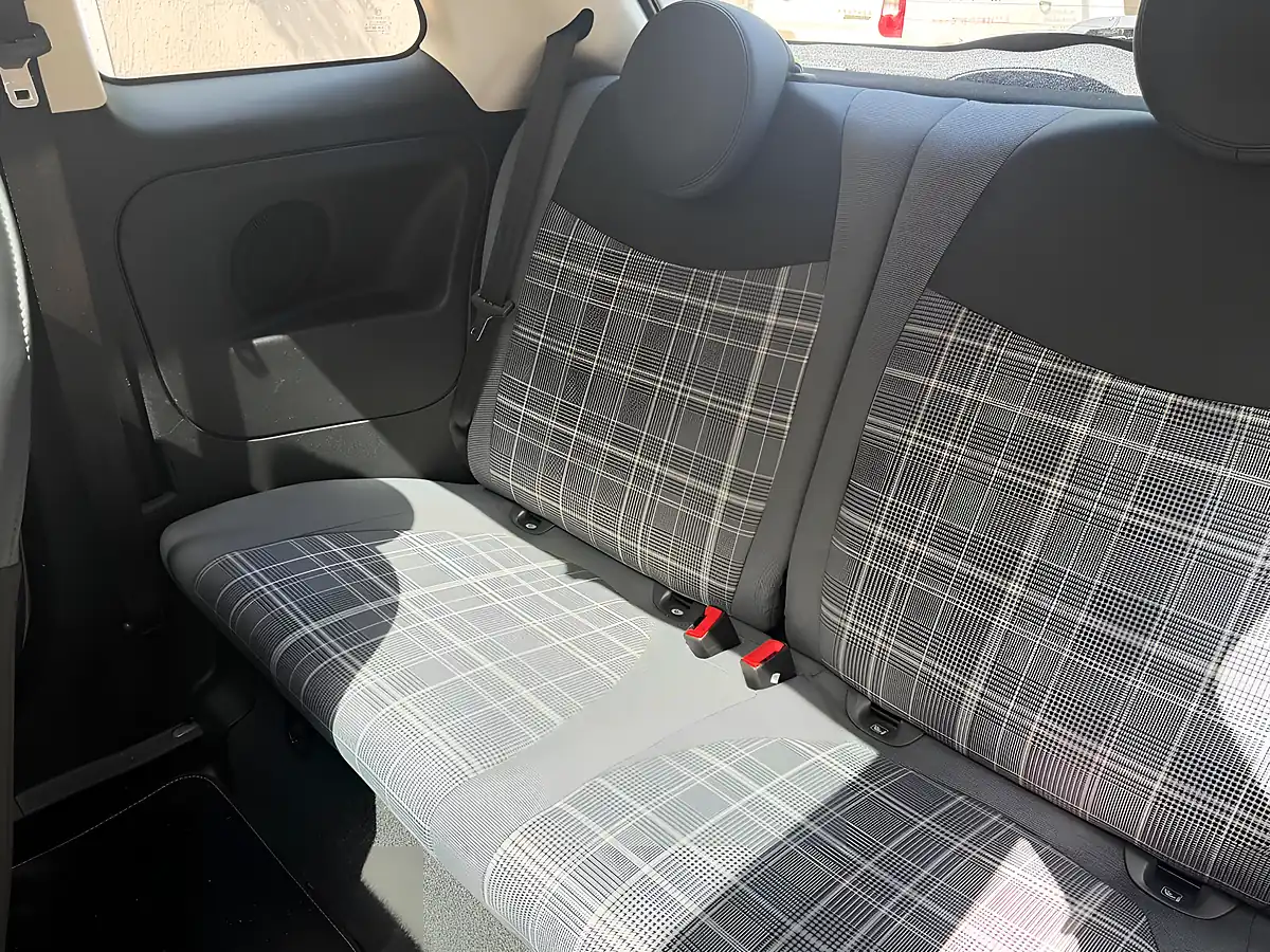 Used 2019 Fiat 500 Lounge White - Interior and Exterior details 16