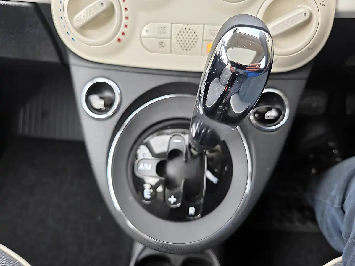 Used 2019 Fiat 500 Lounge White - Interior and Exterior details 11