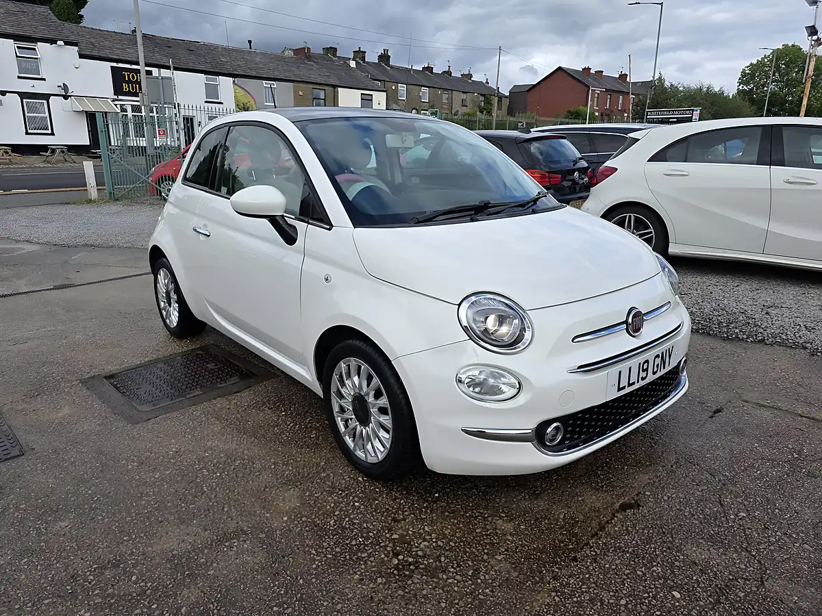 Used 2019 Fiat 500 Lounge White - Interior and Exterior details 2
