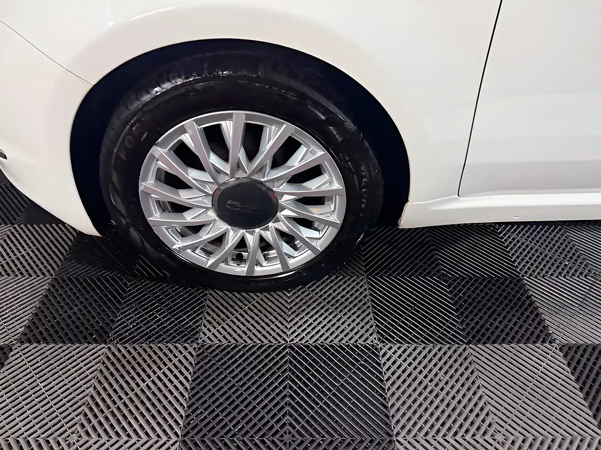 Used 2019 Fiat 500 Lounge White - Interior and Exterior details 14