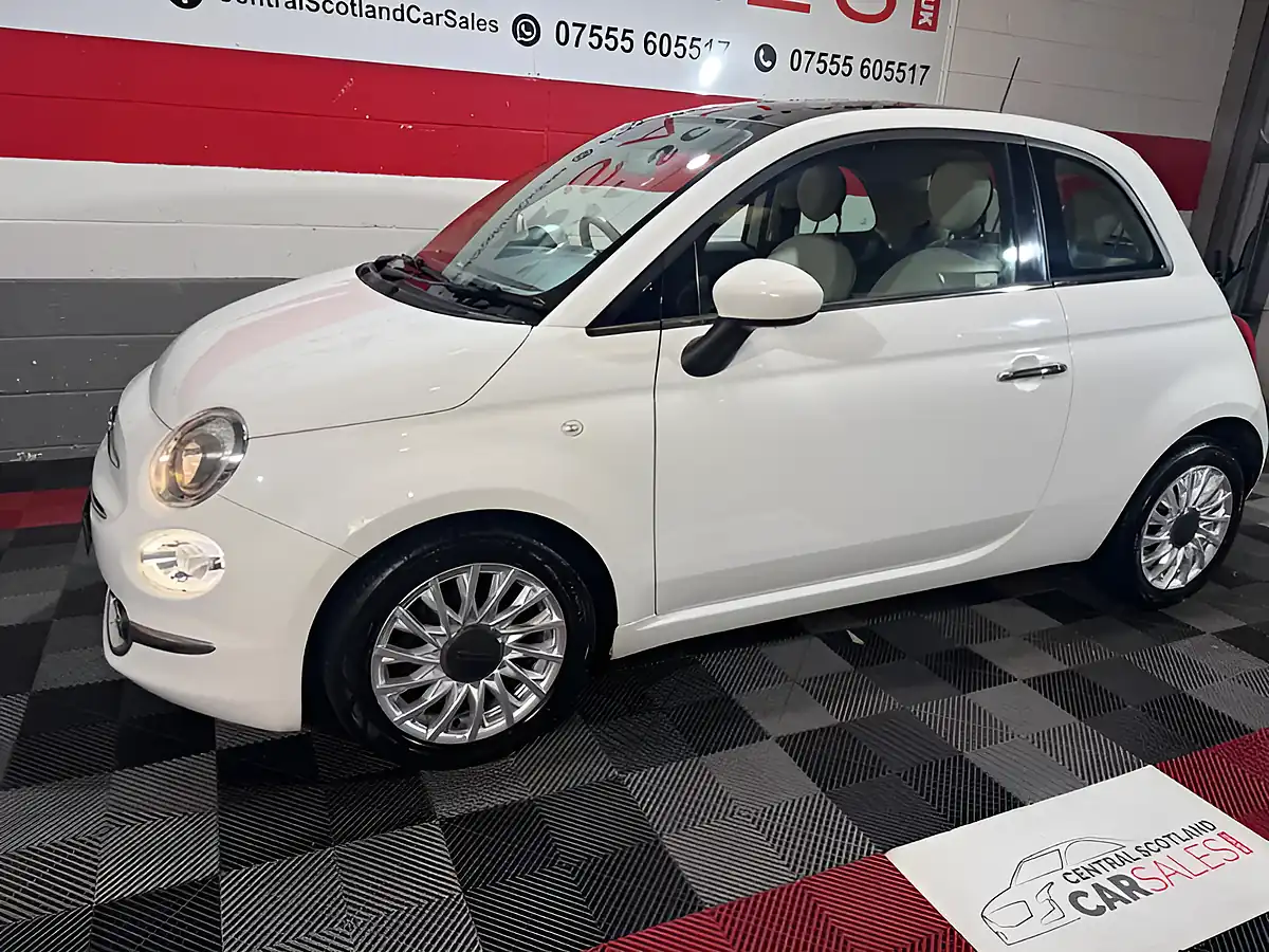 Used 2019 Fiat 500 Lounge White - Interior and Exterior details 5