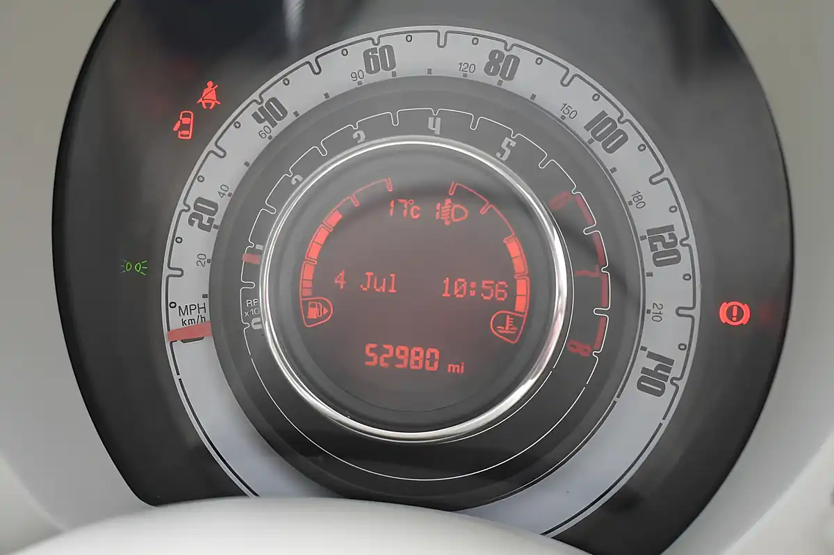 Used 2019 Fiat 500 Pop White - Interior and Exterior details 20