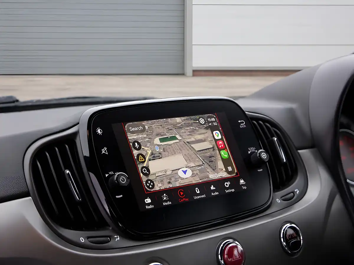 Used 2019 Fiat 500 S Bossa Nova White - Interior and Exterior details 11