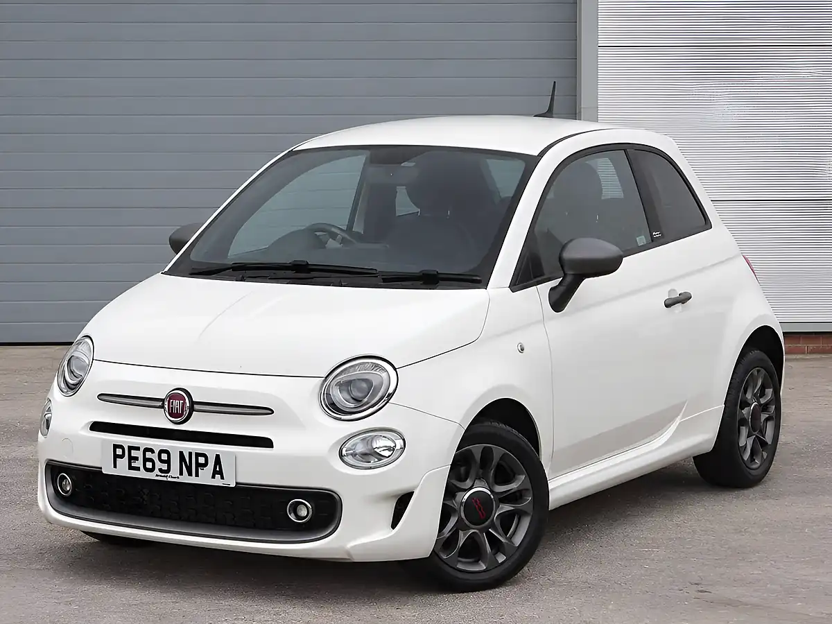 Used 2019 Fiat 500 S Bossa Nova White - Interior and Exterior details 15