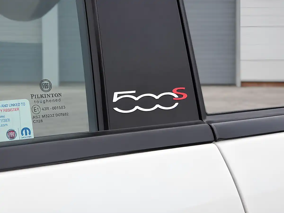 Used 2019 Fiat 500 S Bossa Nova White - Interior and Exterior details 16