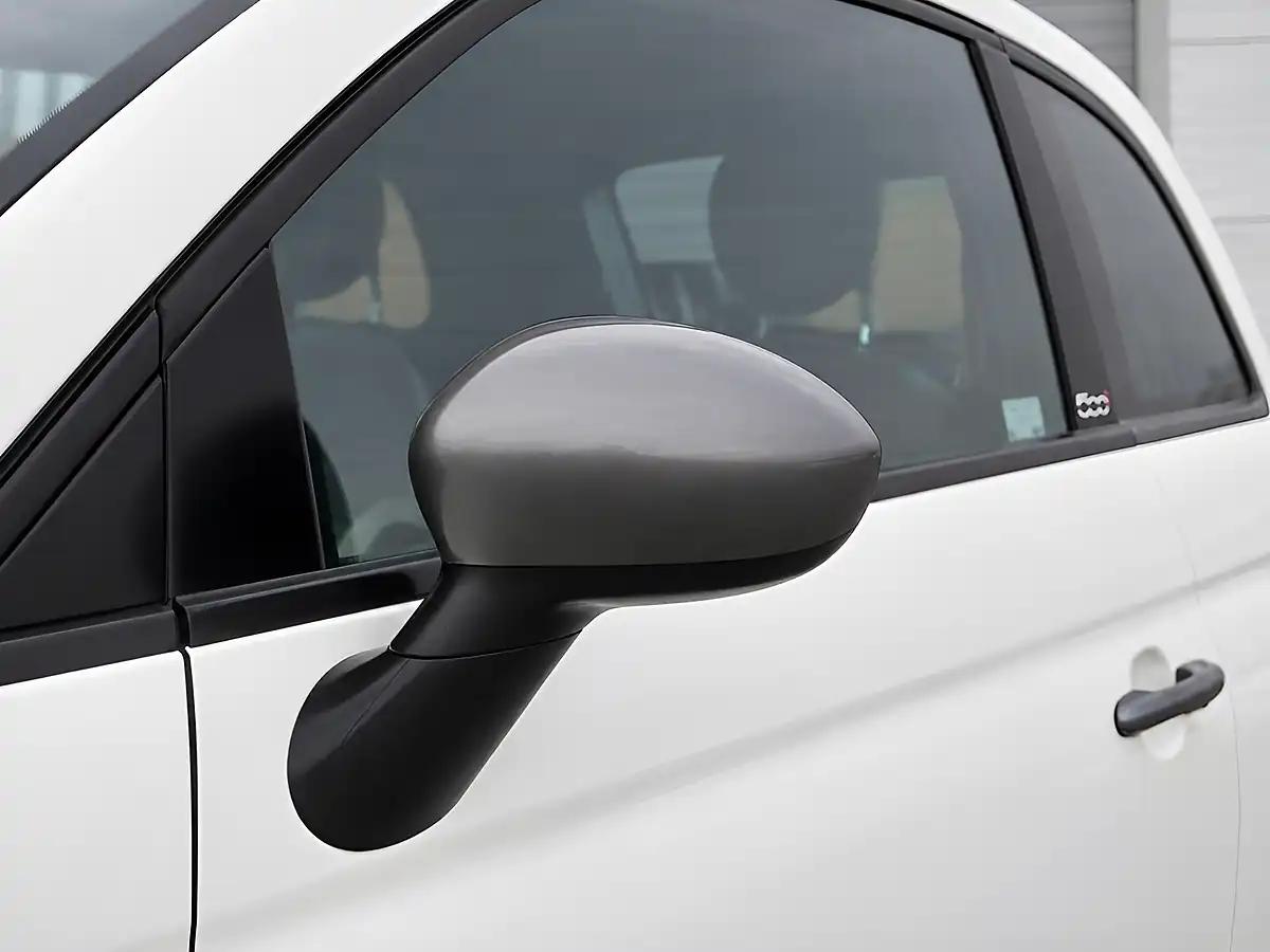 Used 2019 Fiat 500 S Bossa Nova White - Interior and Exterior details 8