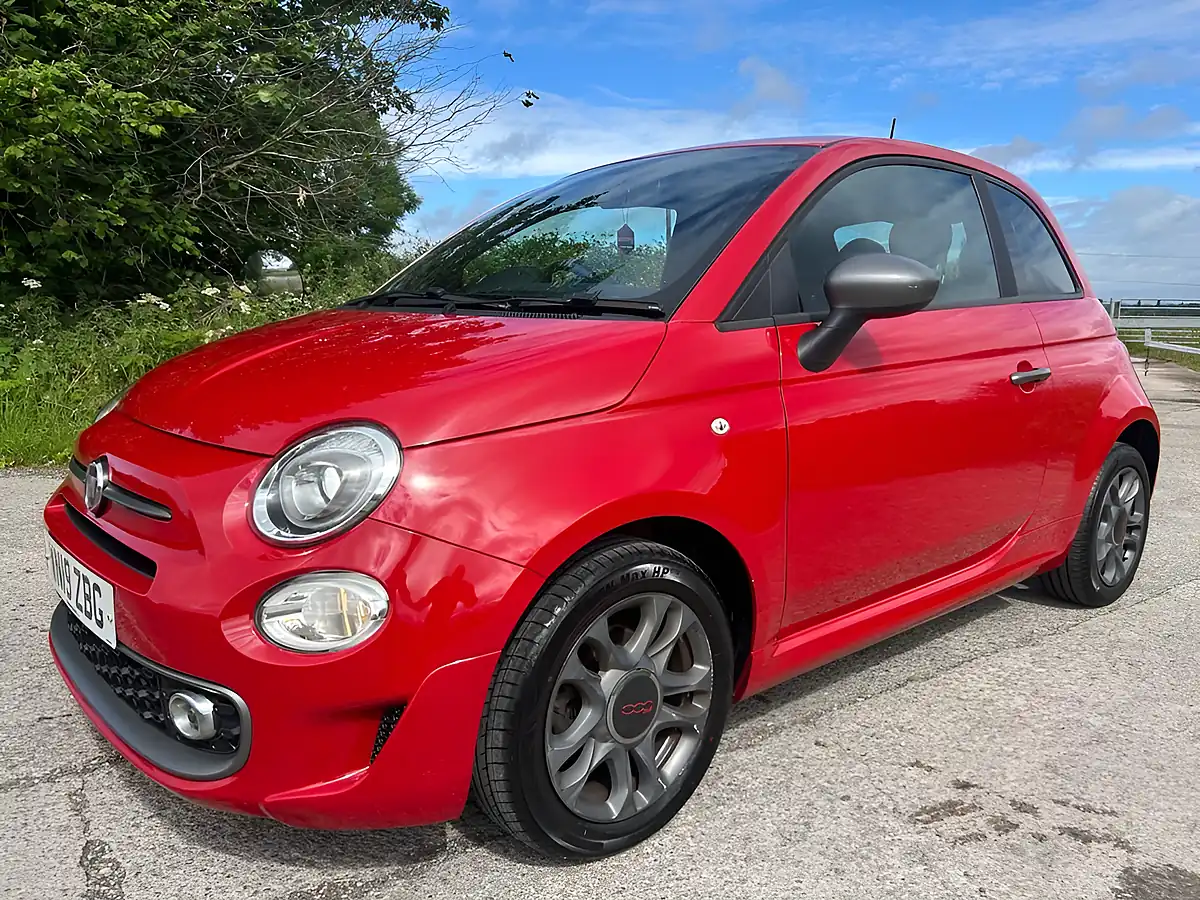Used 2019 Fiat 500 S Red - Interior and Exterior details 8