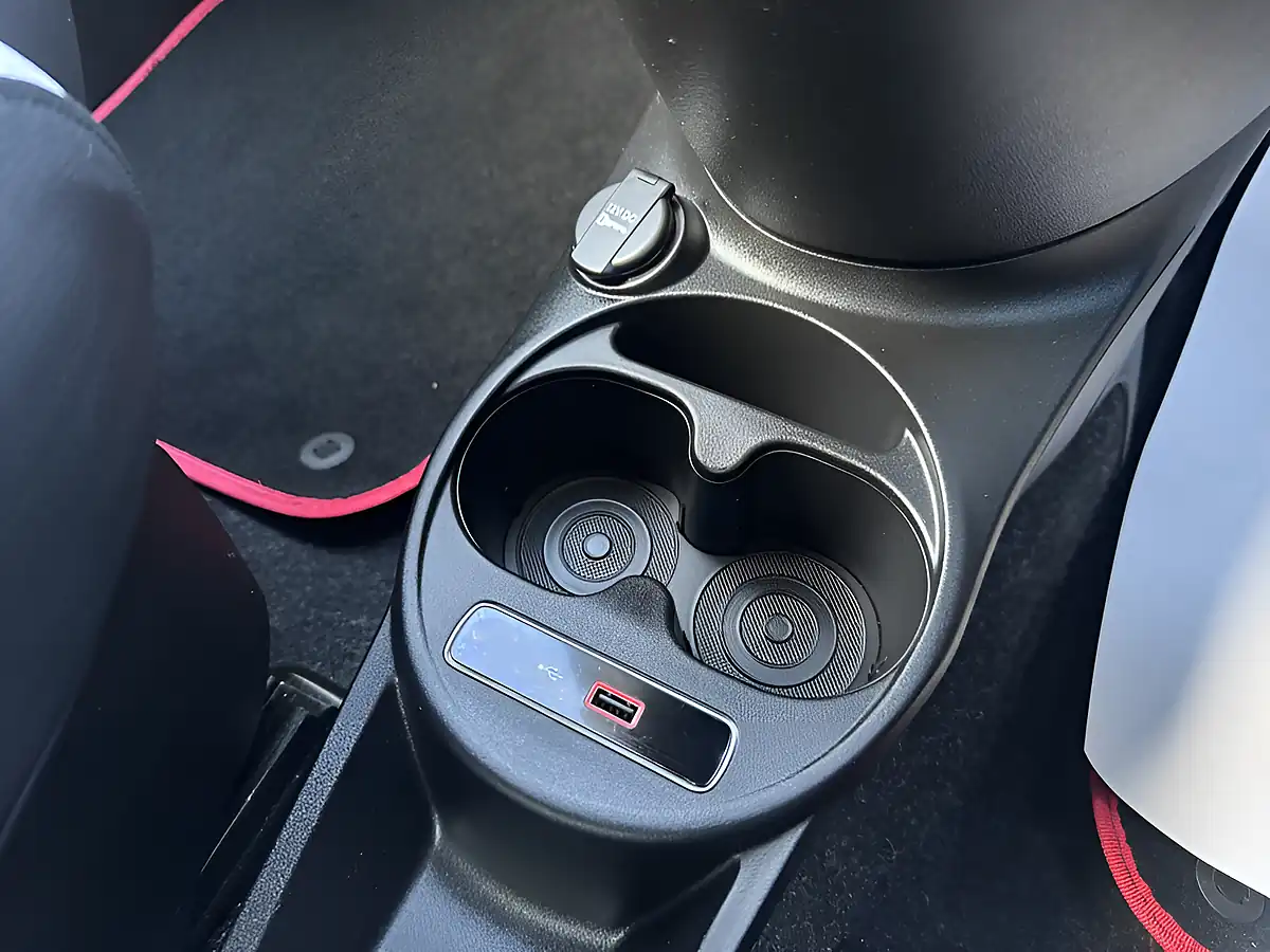 Used 2019 Fiat 500 S Red - Interior and Exterior details 17