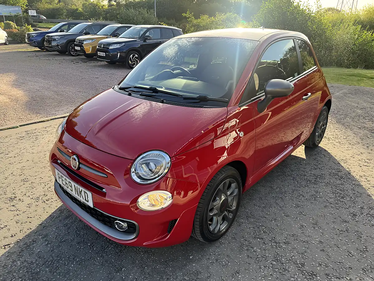 Used 2019 Fiat 500 S Red - Interior and Exterior details 3