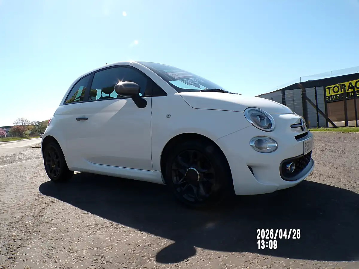 Used 2019 Fiat 500 S White - Interior and Exterior details 16