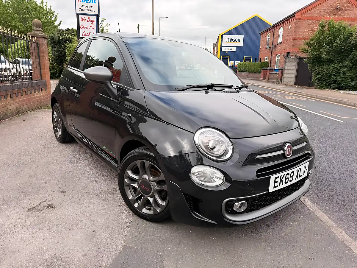 Used 2019 Fiat 500 Sport Black - Front View