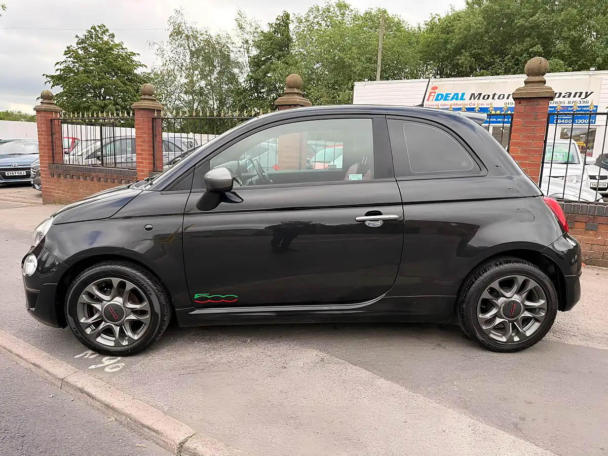 Used 2019 Fiat 500 Sport Black - Interior and Exterior details 10