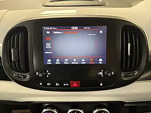 Used 2019 Fiat 500L City Cross Blue - Interior and Exterior details 11