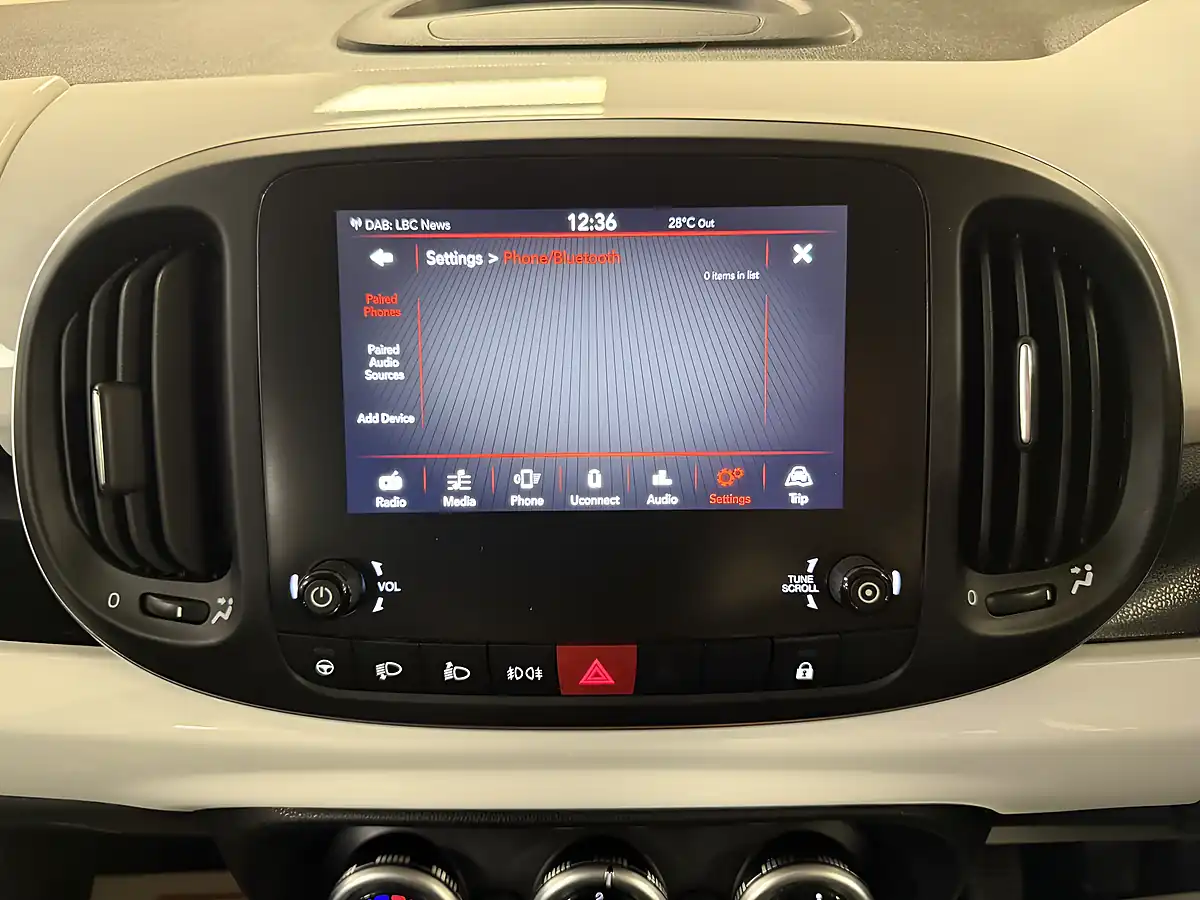 Used 2019 Fiat 500L City Cross Blue - Interior and Exterior details 11