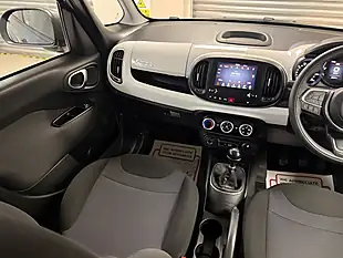 Used 2019 Fiat 500L City Cross Blue - Interior and Exterior details 14