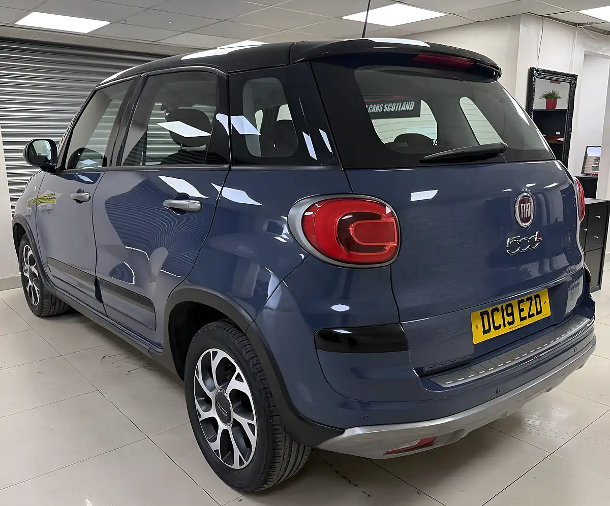 Used 2019 Fiat 500L City Cross Blue - Interior and Exterior details 3
