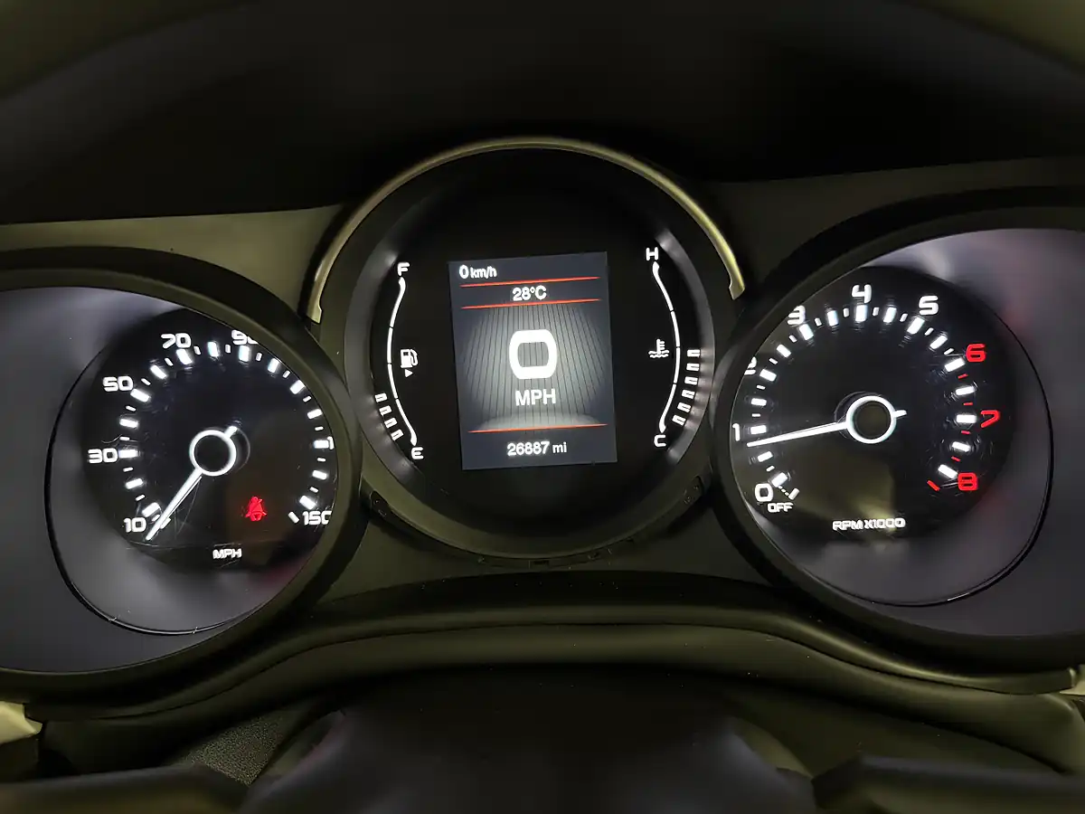 Used 2019 Fiat 500L City Cross Blue - Interior and Exterior details 8