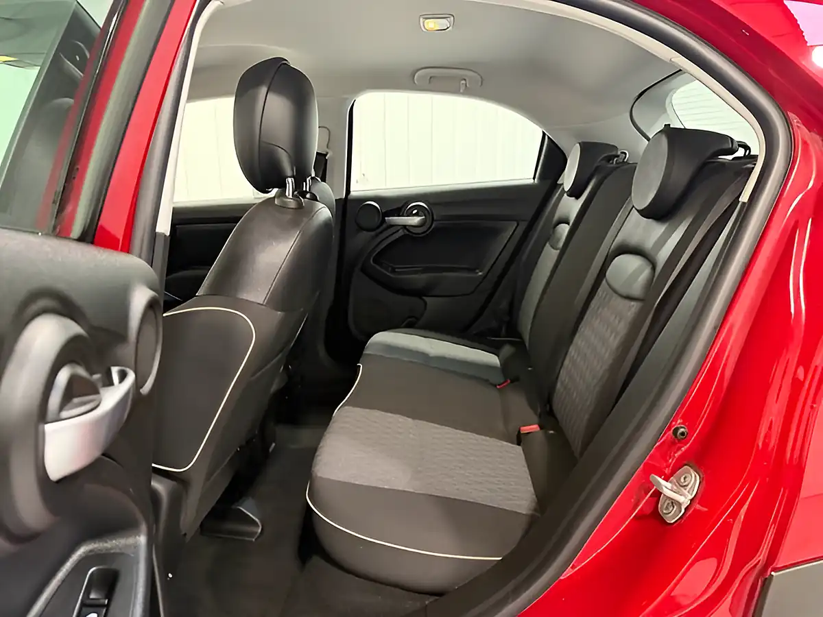 Used 2019 Fiat 500x City Cross Passione Red - Interior and Exterior details 11