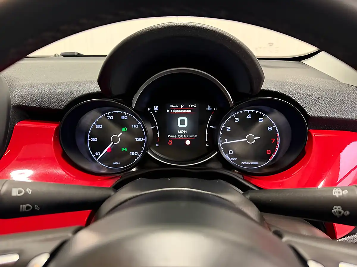 Used 2019 Fiat 500x City Cross Passione Red - Interior and Exterior details 16