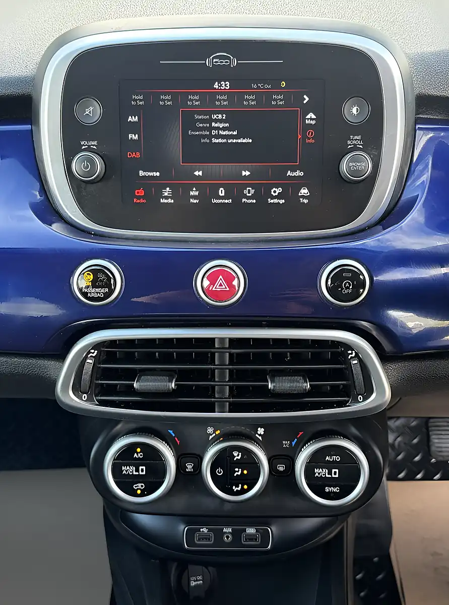 Used 2019 Fiat 500X Cross Plus Blue - Interior and Exterior details 15