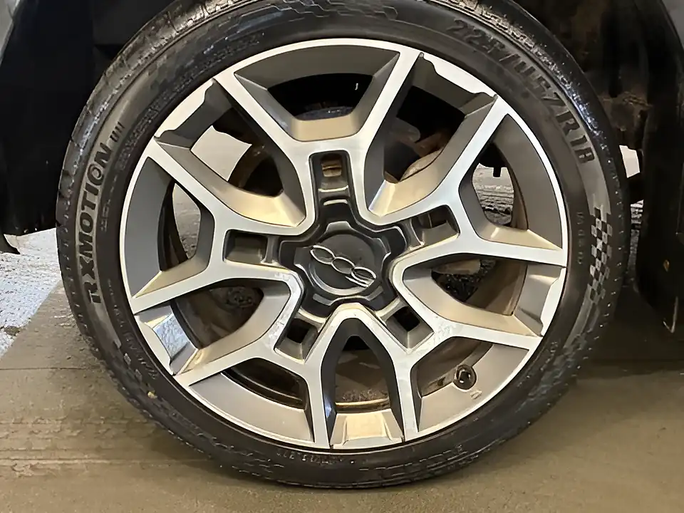 Used 2019 Fiat 500X Cross Plus Grey - Interior and Exterior details 15