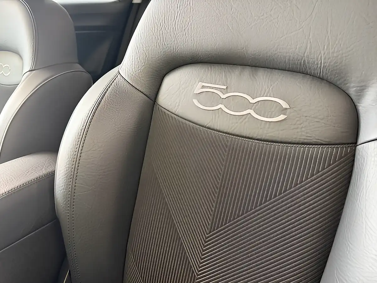 Used 2019 Fiat 500X Cross Plus Techno Green - Interior and Exterior details 11