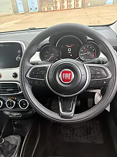 Used 2019 Fiat 500X Cross Plus White - Interior and Exterior details 13