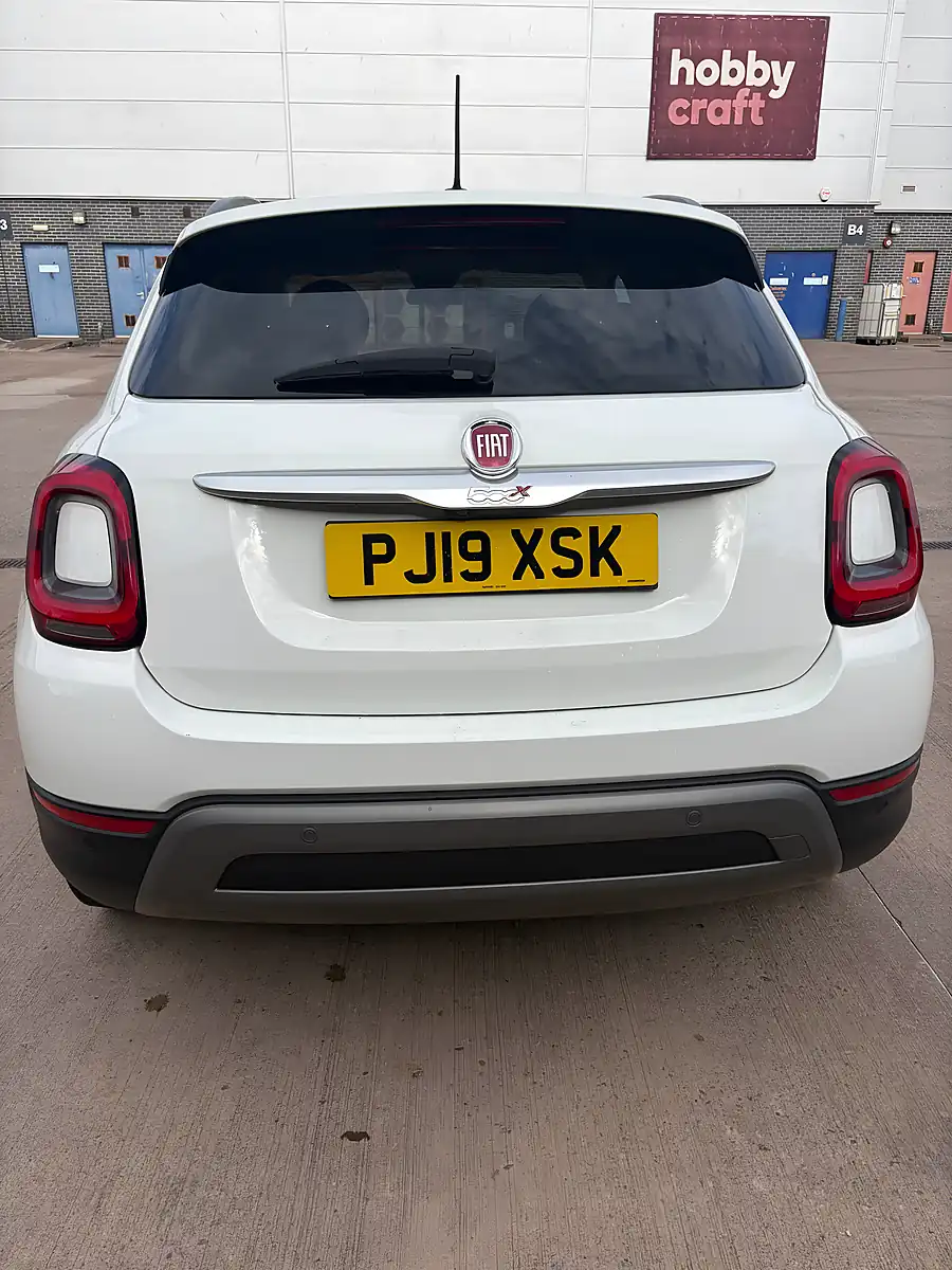 Used 2019 Fiat 500X Cross Plus White - Interior and Exterior details 4
