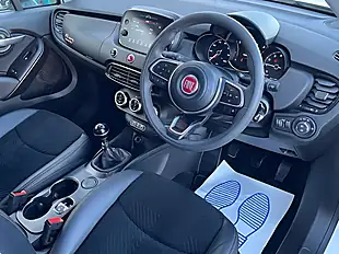 Used 2019 Fiat 500X S-Design White - Interior and Exterior details 13